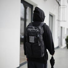 Load image into Gallery viewer, UQ-VAULT HOODIES / PULL OVER